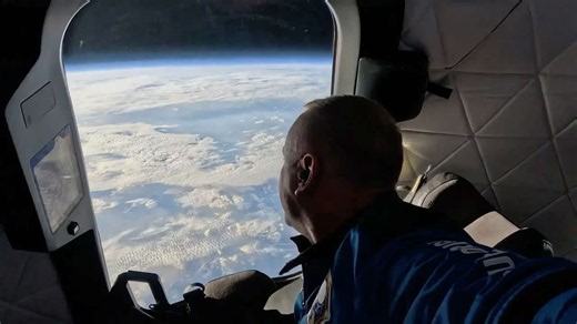 Blue Origin's NS-36 Mission: Crew's Amazing View of Earth & Rocket Launch Highlights