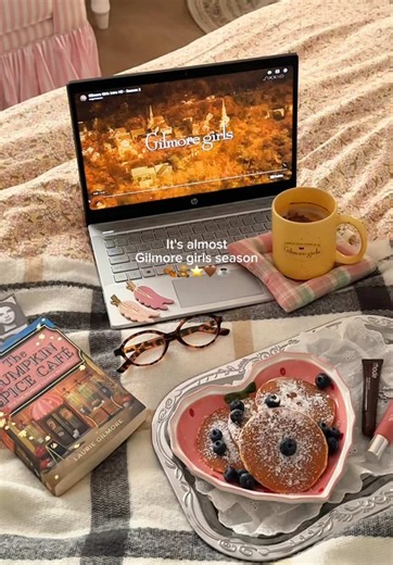 Gilmore Girls season aesthetic ideas for autumn room