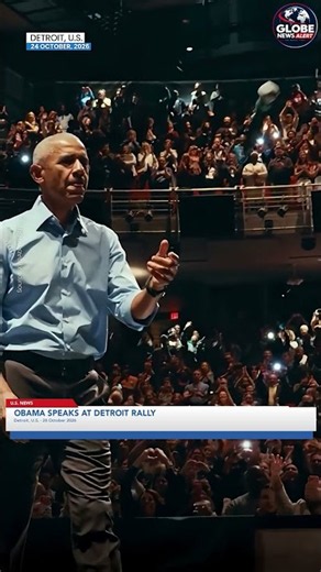 Barack Obama's epic mic-drop moment at Detroit Rally #uspolitics #americanpolitics