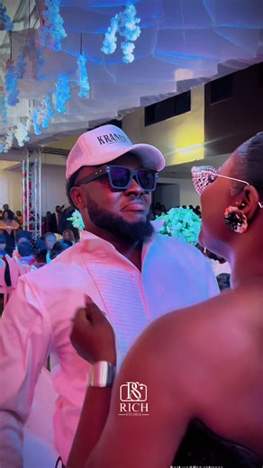 Best Wedding Entrance Highlights from Krandy25 at Candy Closet