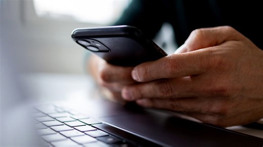 New FBI warning reveals phishing attacks hitting private chats