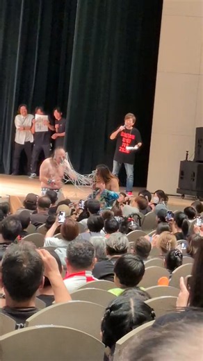 鍋家黒潮 on X: "馬と鹿 ばってん×ぶらぶら vs 黒潮TOKYOジャパン〈7番勝負〉 ①玉入れ：ばってん ②綱引き：黒潮 ③騎馬戦：黒潮 ④大玉転がし：引き分け ⑤大声対決：引き分け ⑥叩いて被ってじゃんけんぽん：黒潮 ⑦リレー：黒潮 ▼延長戦 ・乳首洗濯バサミ体験：黒潮 ・ブリーフを何枚履けるか対決：ばってん" / X