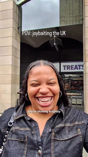 Sharing a Smile with 100 People: Making Strangers Smile