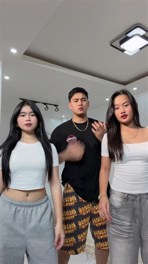 COMMENT VLOG SUGGESTION! @Althea Cabase @C H L O E 🤍 #cabasehouse #graeandchloe #graecabase