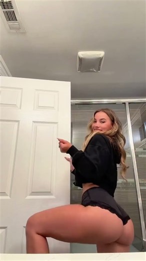 Big booty twerk compilation #twerk #twerking 2