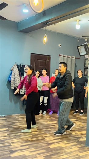 Makhamali choli mathi ❤️ #creatorsearchinsights #expression #btmdancecrewfanclub #foryoupage #btmdancestudio @RoseNee Tamang💓🪬