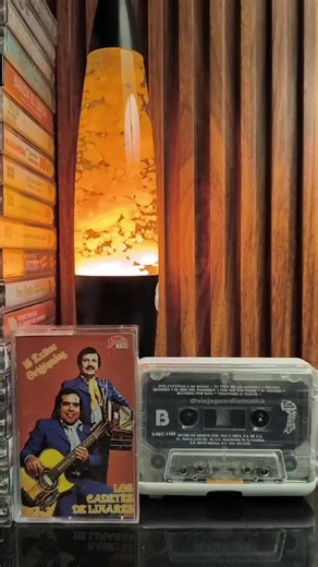 por ser tan pobre - Los cadetes de Linares #cassette #viejaguardiamusica #bolerosdeoro #cadetesdelinares #loscadetesdelinares