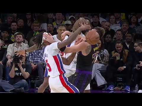 Luka Doncic Gets a TECH for Accidentally Slapping Ronald Holland II 😬