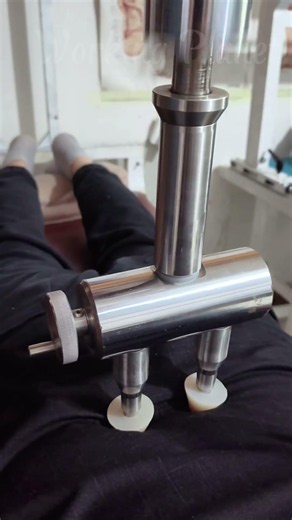 The Deep Tissue Percussion Therapy Unlocking Sore Athletic Quads 🦵