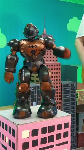 Giant dancing in the City