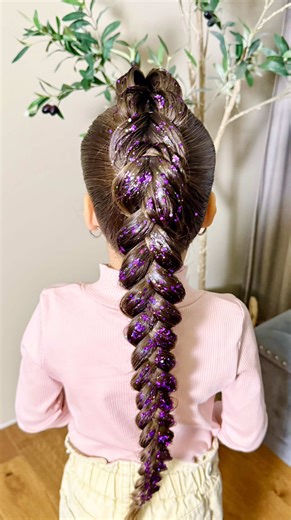 If Rumi goes to Christmas party, just like this 💜❄️💜 A lot of sparkling hair gel, and simple Dutch braid will become best Christmas Hairstyle 💜💜💜 Check the page for whole hair tutorial ❄️❄️❄️✨✨✨. #dutchbraids #rumi #braidideas #longhair #christmaslook