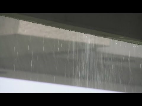 Houston weather 4 p.m. update: Storms pushing through Houston area