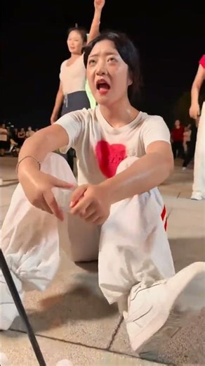 #bestshuffle #dance #fashion #dancer #trend #shuffle #cuttingshapes #shuffling #trending #dancing