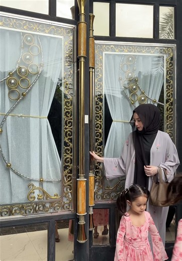 Super-Confident Lashes for Hari Raya