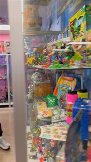 This Teenage Mutant Ninja Turtles collection is so amazing! Absolute wall-to-wall turtle power — from vintage classics to must-have favorites. Check it out 🐢🔥 #TMNT #VintageToys #ToyCollectors | Dallas Vintage Toys