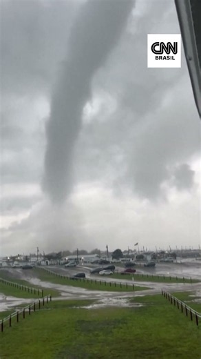 Tornado raro faz condado em Nova York declarar estado de emergência | CNN Brasil
