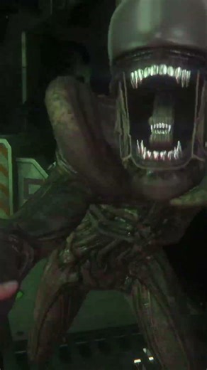 The WRONG One Grabbed Me #alienisolation #gaming #horrorgame #pcgaming