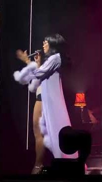 Lily Allen Live Performance In Vancouver 2026