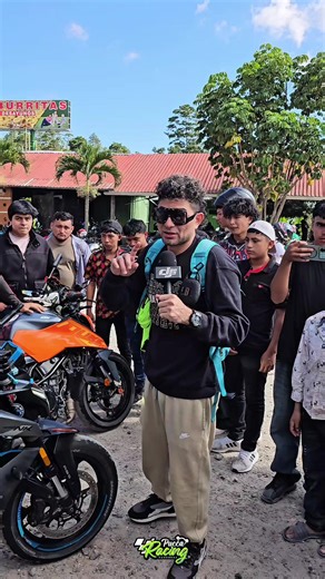 Reseñas de Motos Ducati y Edits de Pucca