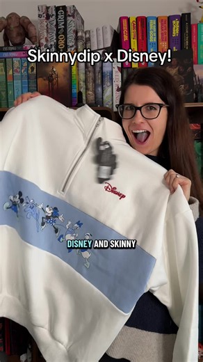 I love it 😭❤️ #disney #clothinghaul #sweatshirt #disneyclothes #mickeymouse