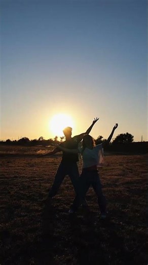 Dancing in the dirt @@GiaNina