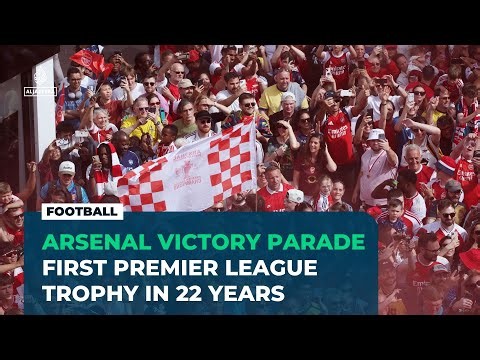 Thousands line London streets for Arsenal Premier League title parade