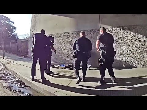 LAPD Cop Shoots Man Who Aimed a Replica Gun