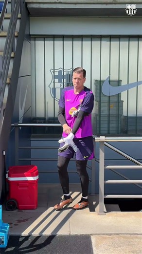 Training session o'clock! #fcbarcelona #shorts