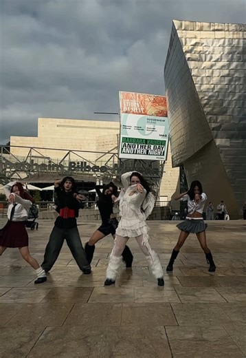 Creative Zombie Costume Ideas Inspired by EVERGLOW