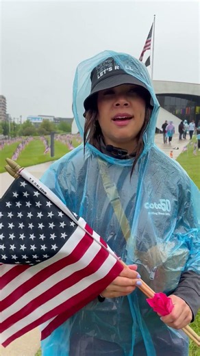Volunteers plant 2,500 flags at National Veterans Memorial and Museum