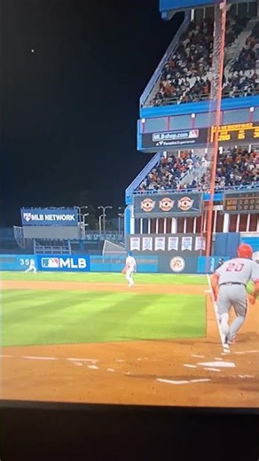 those LH laser-scud hydroplane missile rocket HRs sure do leave the yard quick, don't they?