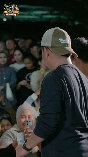 Adiknya nangis di nyanyiin lagu ini