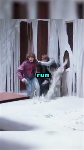 This is what Nancy Wheeler looks like in Stranger Things!