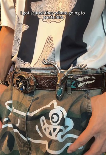 Western Belt Styling: Cowboy Buckle Outfit Ideas