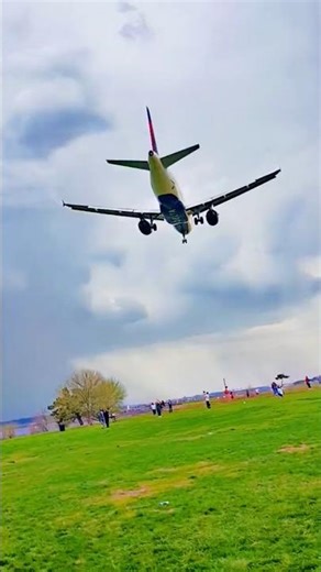 Cleared to land! Runway 19