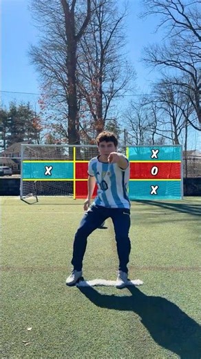 Tik Tak Toe Football Challenge😱