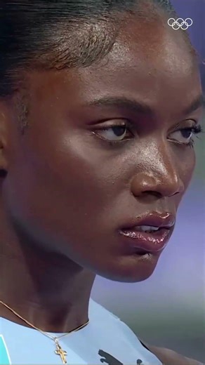 Julien Alfred...HISTORY MAKER!🇱🇨