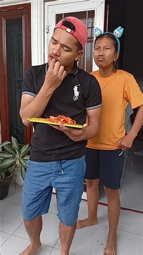 Can't snack on spicy cron #shrots