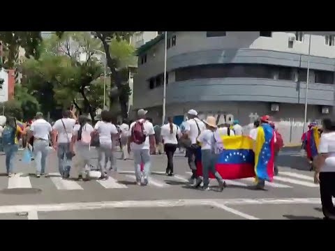 Thousands of Venezuelans protest cost of living, low wages