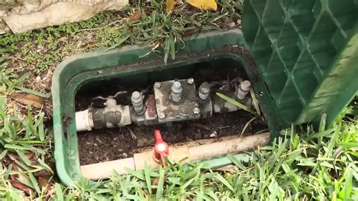 Are there ways to reduce the damage to your lawn sprinkler system in cold weather? The Texas Department of Insurance talks with Dave Yelovich, board member of the Texas State Board of Plumbing Examiners about how some simple steps can possibly save you money. | City of Granbury