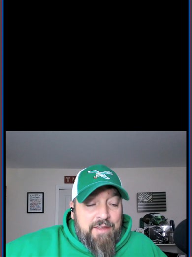 On this day in 2001 the Eagles survived a scare from the Giants to win their first NFC East Championship since 1988 #phillysports #thisdayinhistory #philly #thisdayinphillysportshistory #eagles #flyeaglesfly #gobirds #nfceast #donovanmcnabb #thevet #andyreid #nfl