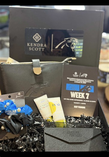 Unboxing the Carolina Panthers x Kendra Scott Collection! 💙🖤