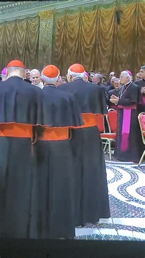 Así fue recibido el Papa en el Concierto de la Capilla Musical "Sixtina - 3.1.2026 (comparte)