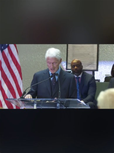 Bill Clinton calls for religious understanding and respect for Muslims