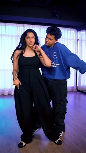 Cutest Gal Dil Di dance 💕💃 Asees Kaur | New Punjabi Song #Shorts #ytshorts #aseeskaur