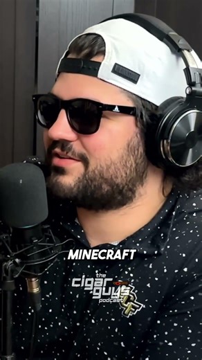 Minecraft Computer: Building AI with Redstone Blocks! #shorts