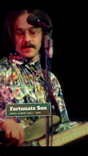 Creedence Clearwater Revival Edit – Bad Moon Rising (1969) 🌕