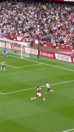 SAKA SAUCE & GYOKERES GOAL!