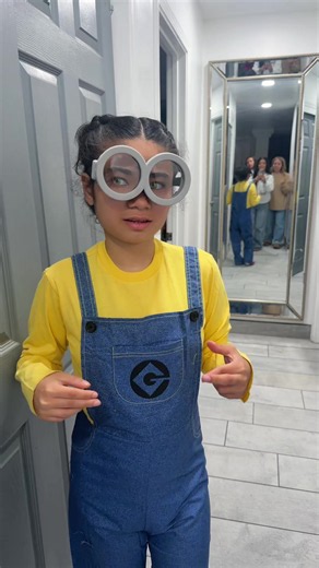 The cutest little minion 💛💛 @Autism life with Ashy @aliyah.b.garcia #fyp #viral #autismawareness #autisticsister #halloween