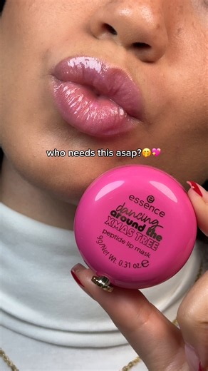 Essence Pink Sparkling Lip Mask: The Ultimate Glossy Lip Love?